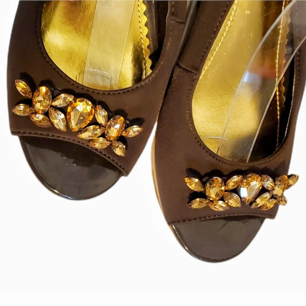 Laura Ashley Brown Peep toe wedge heels. - Picture 8 of 9